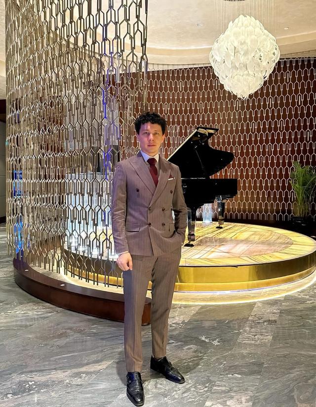 Mr. Javohirbek Urinboev